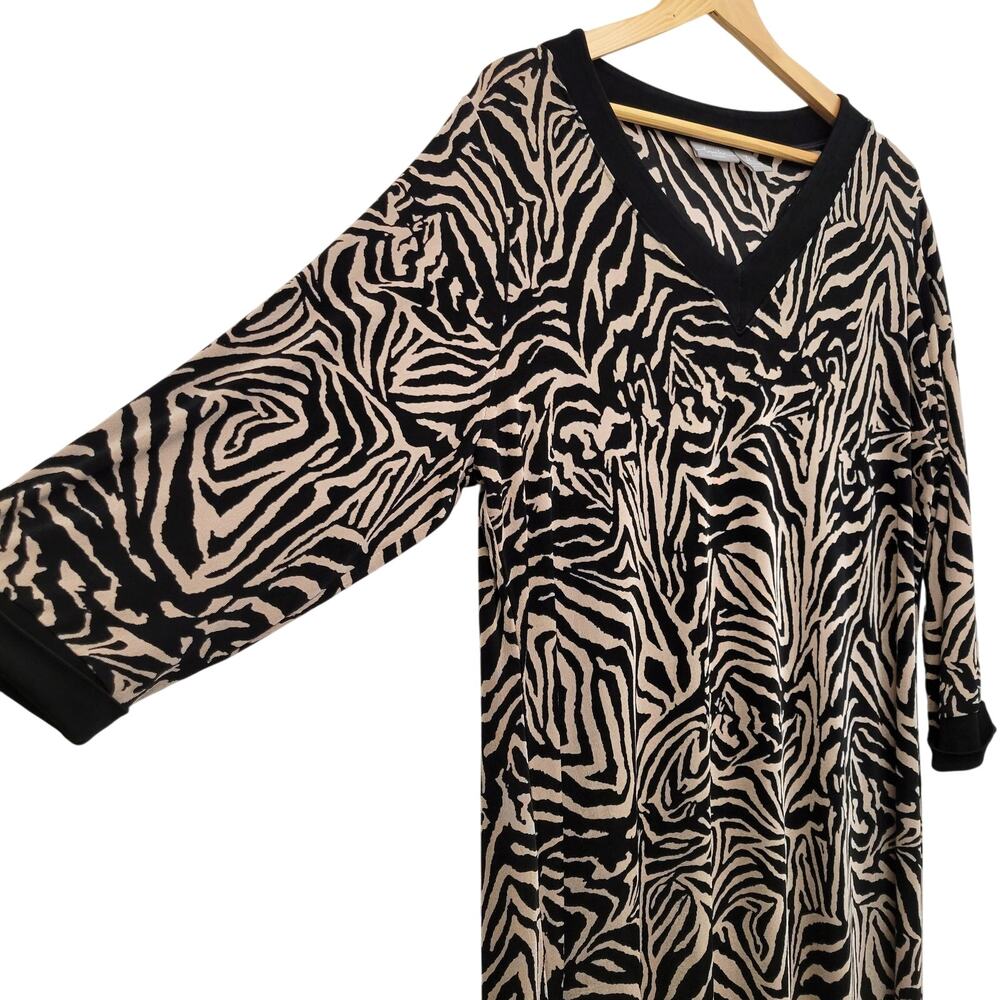 Chico's Travelers Shift Dress 3, XL V-Neck - Picture 4 of 7